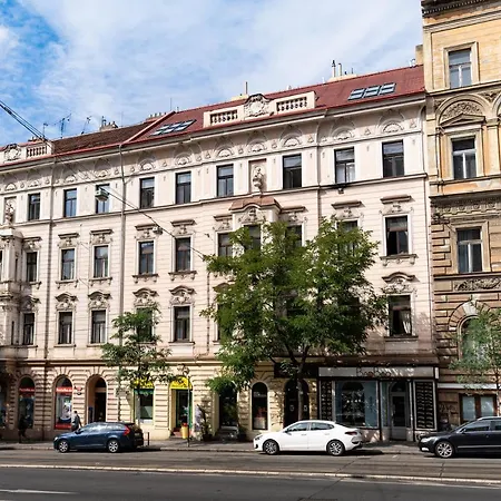 Emperors Elegance * Praga