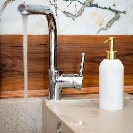 شقة Emperors Elegance